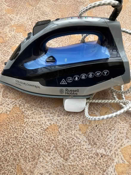 Photo of free Steam iron (Chalkhouse Green RG4) #1