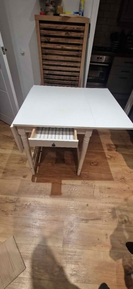 Photo of free White table (Gu4 7xs) #1