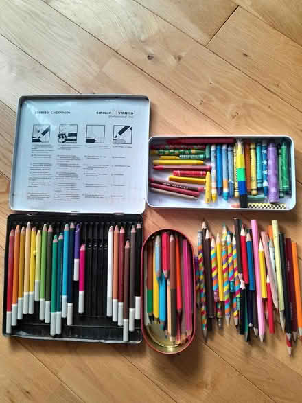 Photo of free lots of coloured pencils & crayons (Blackford Hill EH9) #1