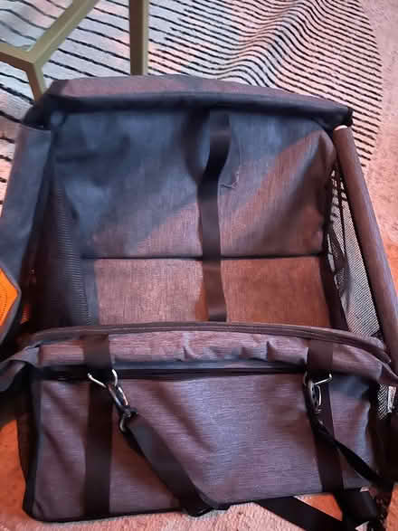Photo of free car seat for small dog (SE15) #1