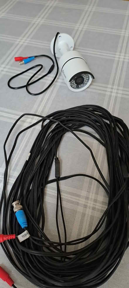 Photo of free Swann security camera. (Bare LA4) #1