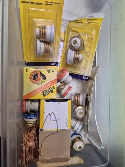 Photo of free various fuses for home (20817) #1