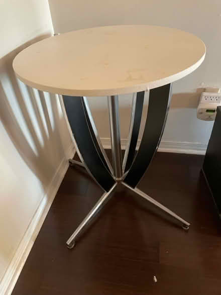 Photo of free Retro table (Mavis and Eglinton) #1