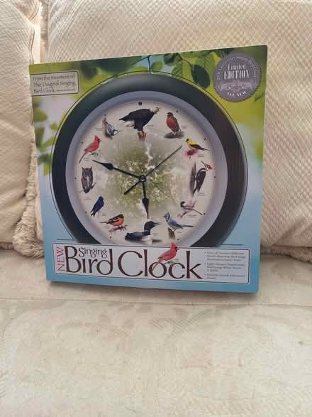Photo of free Singing bird clock (Melbourne Beach FLORIDA) #1