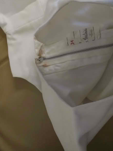 Photo of free 1971 wedding dress (Fords Farm RG31) #3