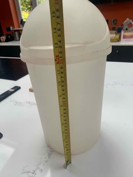 Photo of free Plastic waste bin (Hoddesdon, EN11) #3