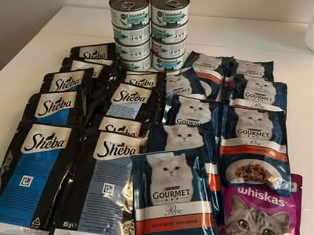 Photo of free Assorted wet cat food tins & pouches (Musselburgh EH21) #1