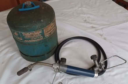 Photo of free Camping Stove, Torch and Gaz Cylinder (Packsaddle BA11) #2