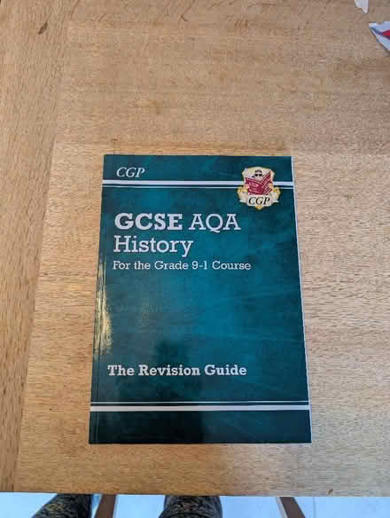 Photo of free AQA History Revision Guide (The Moor LA1) #1