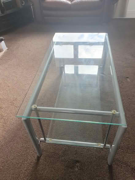 Photo of free Glass table (Bd18) #2