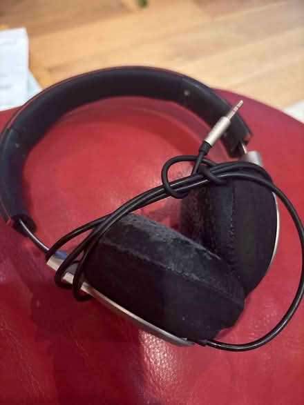 Photo of free Phillips Headphones (RG8 (Whitchurch Hill)) #1