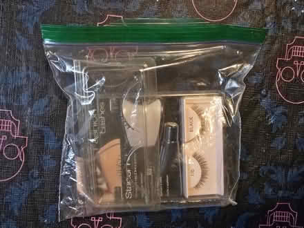 Photo of free Fake Eyelashes (West 7th) #2