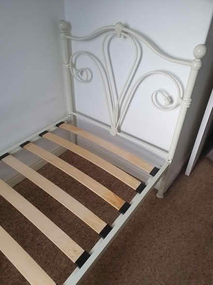 Photo of free Single bed (Bd18) #2