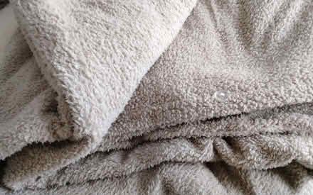 Photo of free Double fleece duvet cover + 2 pillowcases (Anchorsholme FY5) #3
