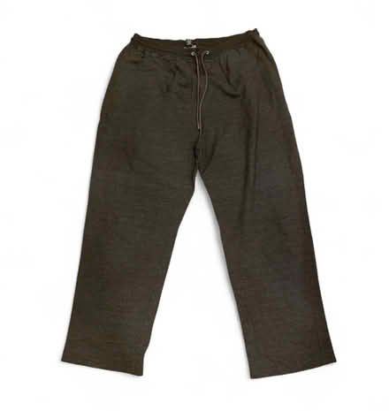 Photo of free Avenue Sport Woman’s Joggers (Brooklyn Storage) #1