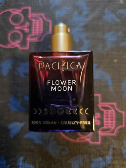 Photo of free Pacifica Flower Moon Fragrance (West 7th) #1