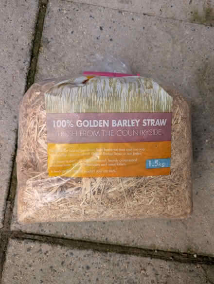 Photo of free Bag of straw (Kidlington OX5) #1