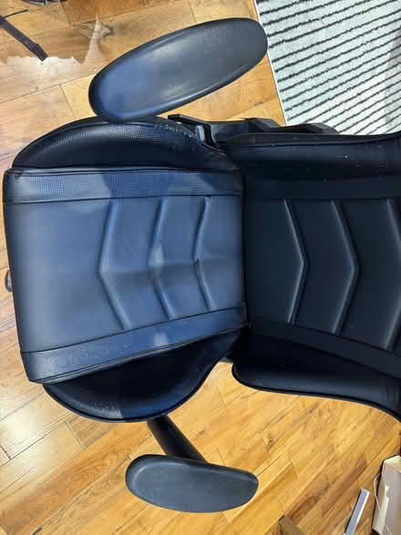 Photo of free Chair, pickup Thu - Sun, E2 7QX (E2) #1