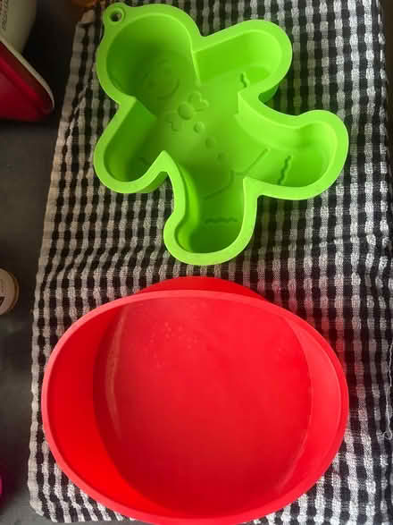 Photo of free Silicon bake trays (Rubery B45) #1