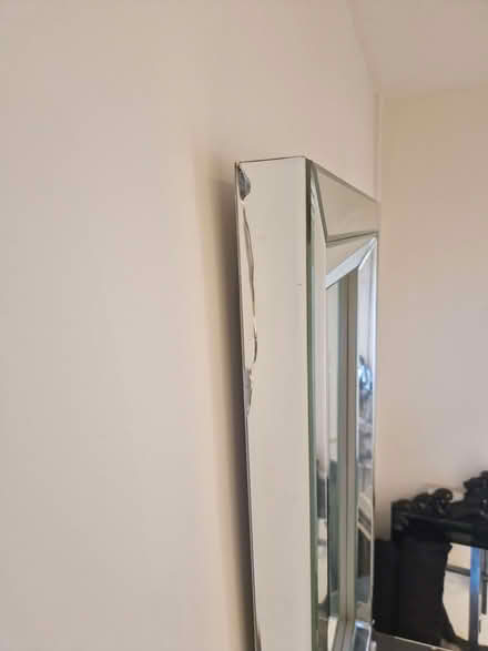 Photo of free Foot Puff/Glass Table and 4 chairs (Glen Parva LE2) #4
