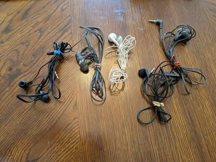 Photo of free 4 sets of ear buds (East York) #1