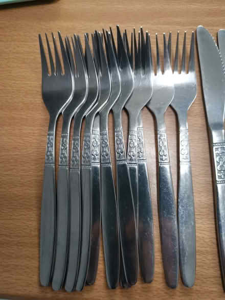 Photo of free Knives and forks (Lamorbey DA15) #2