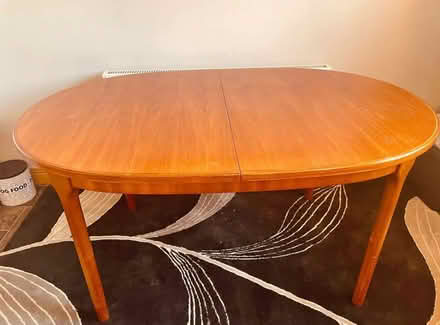 Photo of free Extending dining table (Carnoustie DD7) #1
