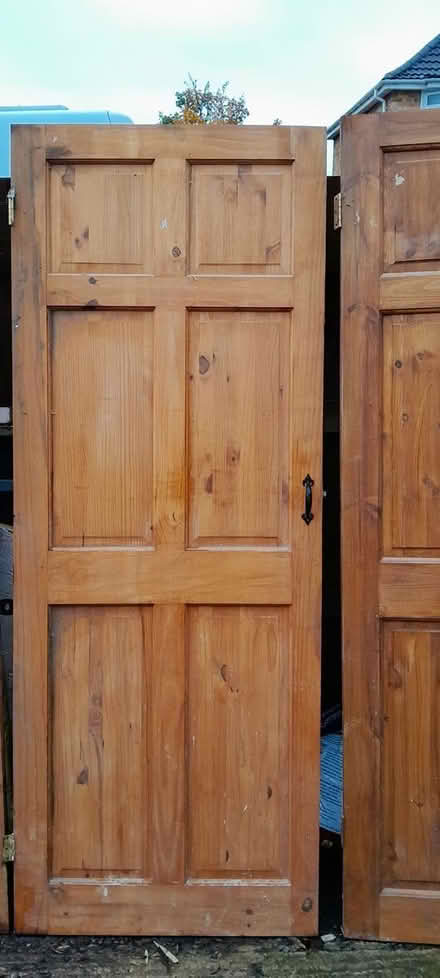 Photo of free Pine doors (Wigston LE18) #2