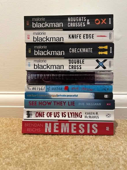 Photo of free Selection of teenage fiction books (Winkfield Row RG42) #1