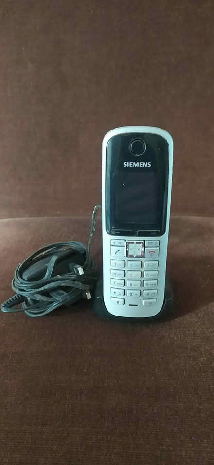 Photo of free siemens phone (Southbourne (BH6)) #1