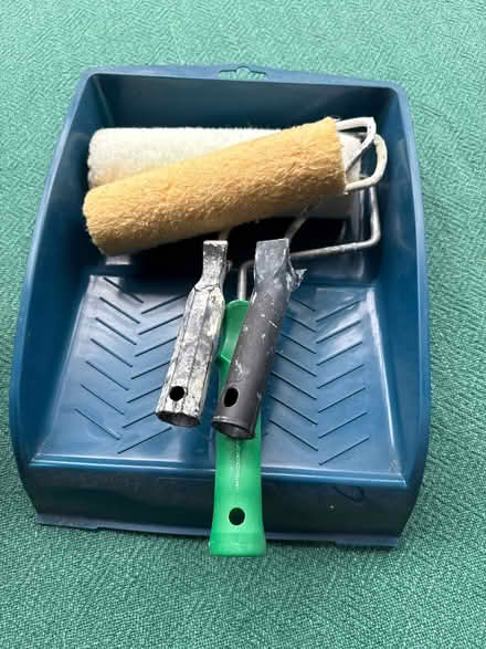 Photo of free Wall paint rollers and tray (St. Paul‘s Square, York) #1