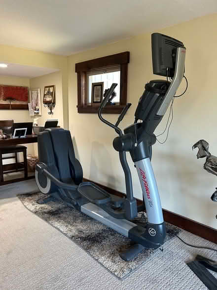 Photo of free Elliptical (Genesee) #1