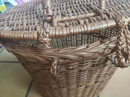 Photo of free basket with lid (Old Road OX3) #4