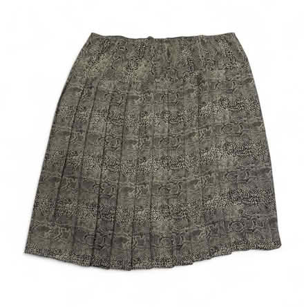 Photo of free Jo Hanna York Woman’s 3pc Skirtsuit (Brooklyn Storage) #3