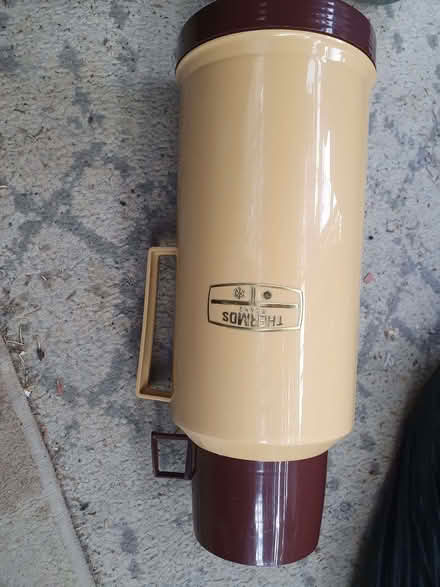 Photo of free Large Thermos Flask (Booker HP12) #1