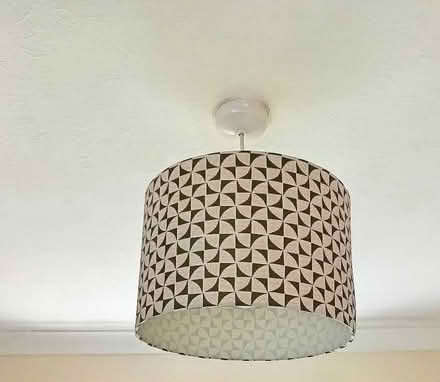 Photo of free HABITAT LAMPSHADE 30 x 20 cm OLIVE GREEN / BEIGE (Anchorsholme FY5) #3