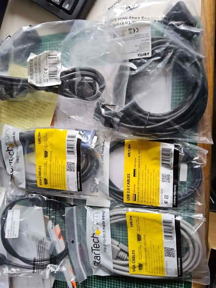 Photo of free Computer cables (Teddington TW1) #1