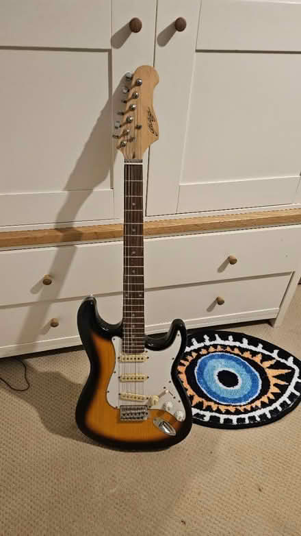 Photo of free Electric guitar (Braintree CM7) #1