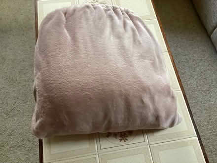 Photo of free Velvet soft king size fitted sheet (Bearwood BH11) #1
