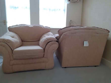 Photo of free 3 piece suite - good condition (Trinity BA11) #4