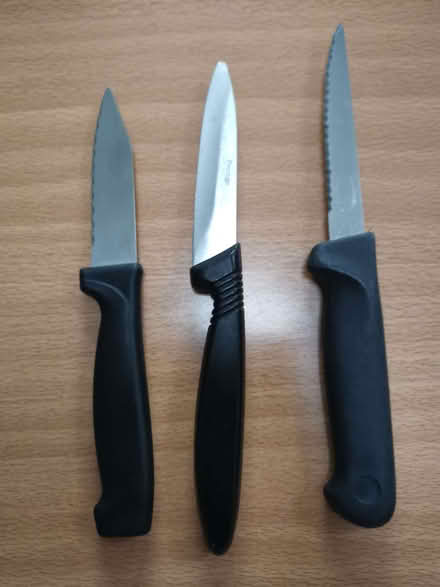 Photo of free 3 knives with plastic handles (Lamorbey DA15) #1