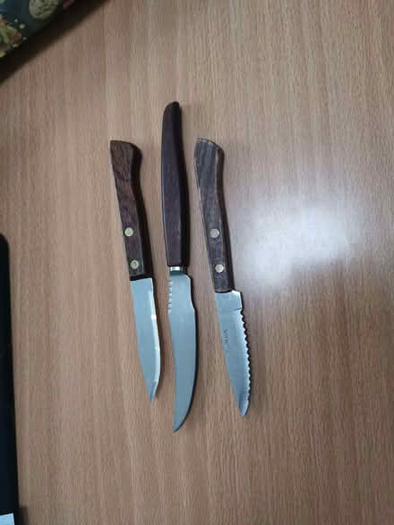 Photo of free 3 knives with wooden handles (Lamorbey DA15) #1