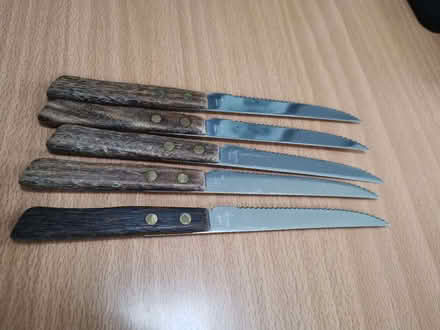 Photo of free 5 wooden handled steak knives (Lamorbey DA15) #1
