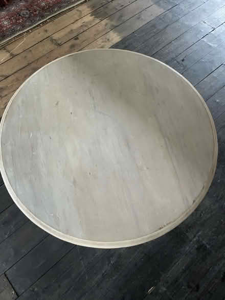 Photo of free Pedestal table, collection Bramley (Gu50ay) #3