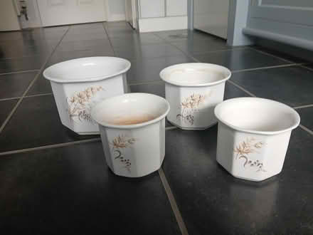 Photo of free Ceramic Planters (S17 (Dore)) #1