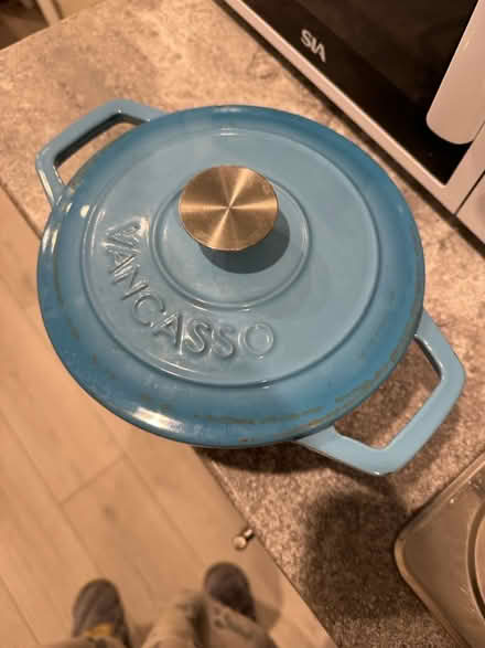 Photo of free Cast iron pot (Ealing Broadway W7) #1