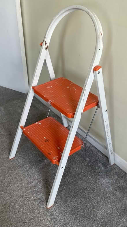 Photo of free 2 step steel ladder (Rochester) #2