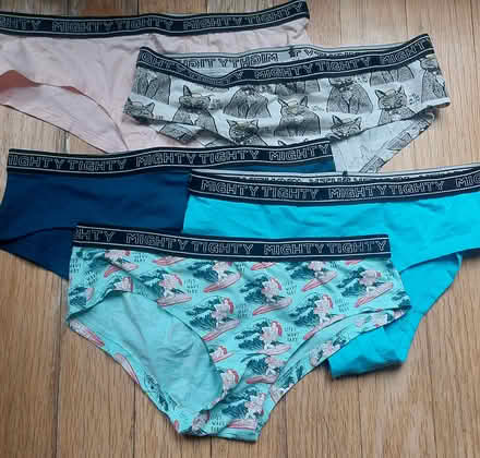 Photo of free 5 panties (Beaches, Toronto) #1