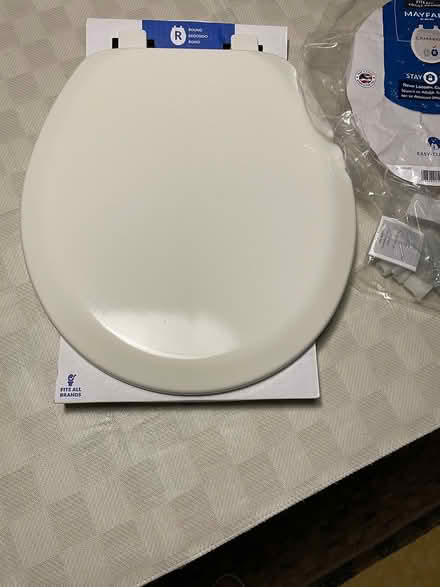 Photo of free Never used toilet seat (Woodinville) #1