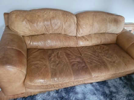 Photo of free Sofas (Nottingham NG2) #1